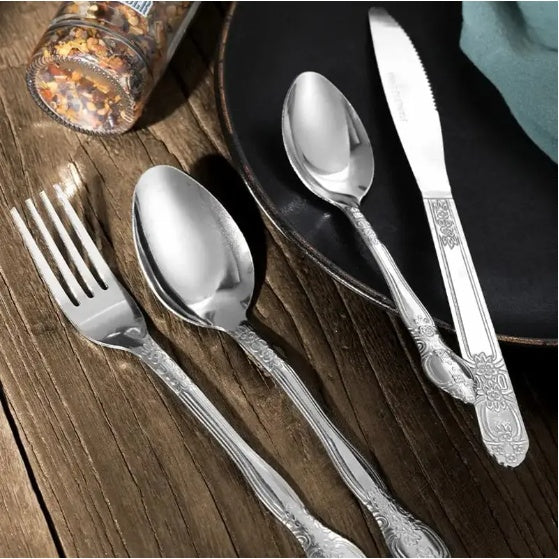 4 Piece Stainless Steel Flatware Set In Silver