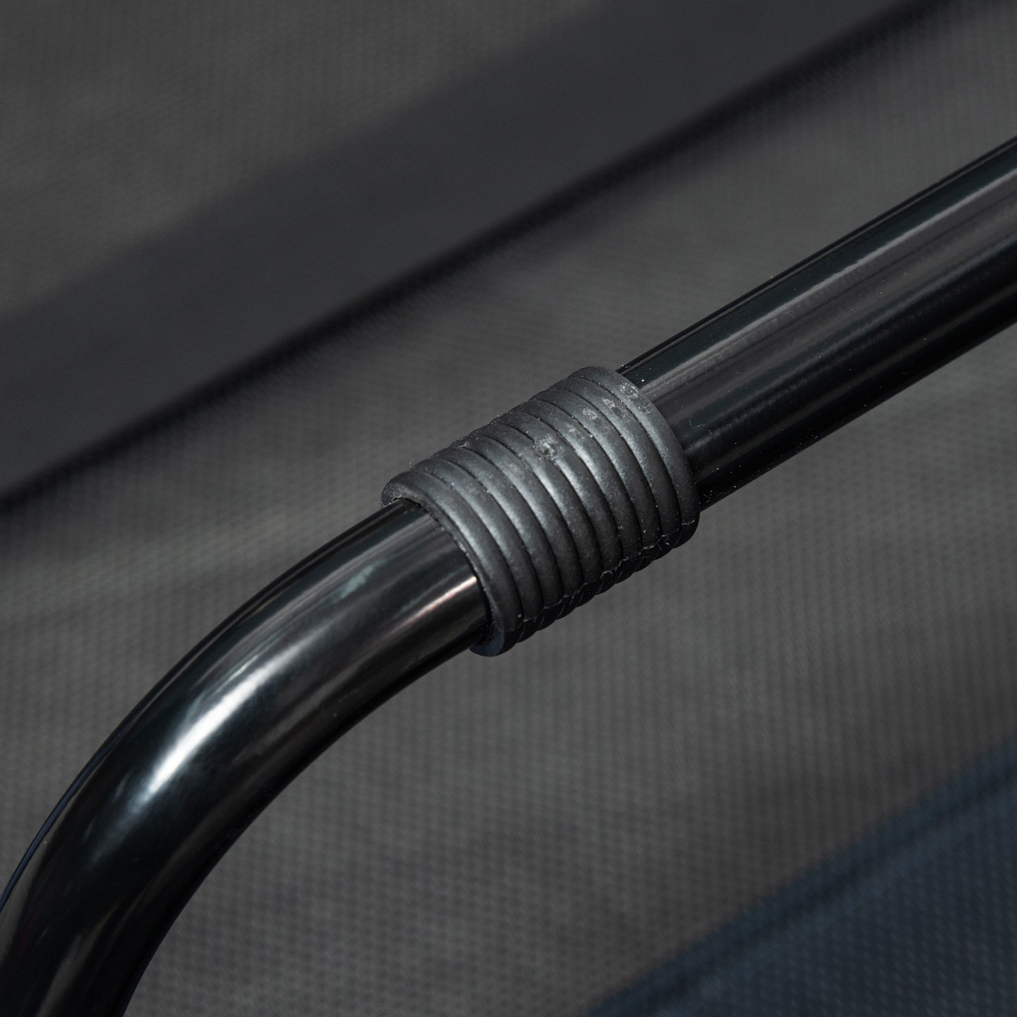 48 x 36 Elevated Breathable Dog Bed with Carry Bag for Large Dogs